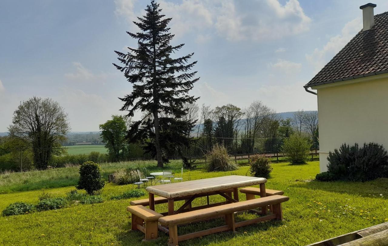 Gite Cottage Chaleureux En Pleine Campagne Vue Sur Les Monts Et Forets Et Le Chateau De Carrouges Экстерьер фото
